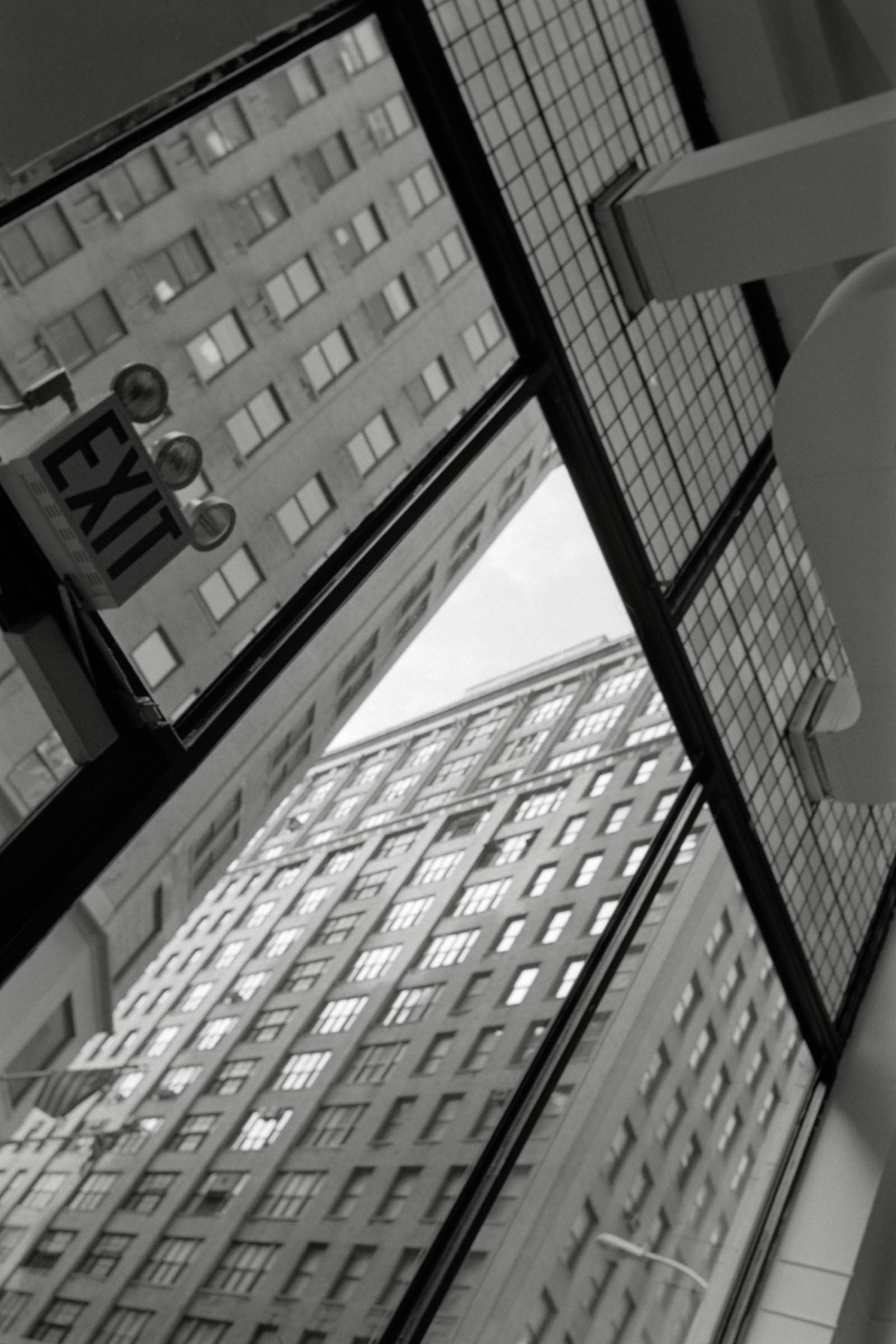 AHP F1995 04 008 sc240817 img17 NLP